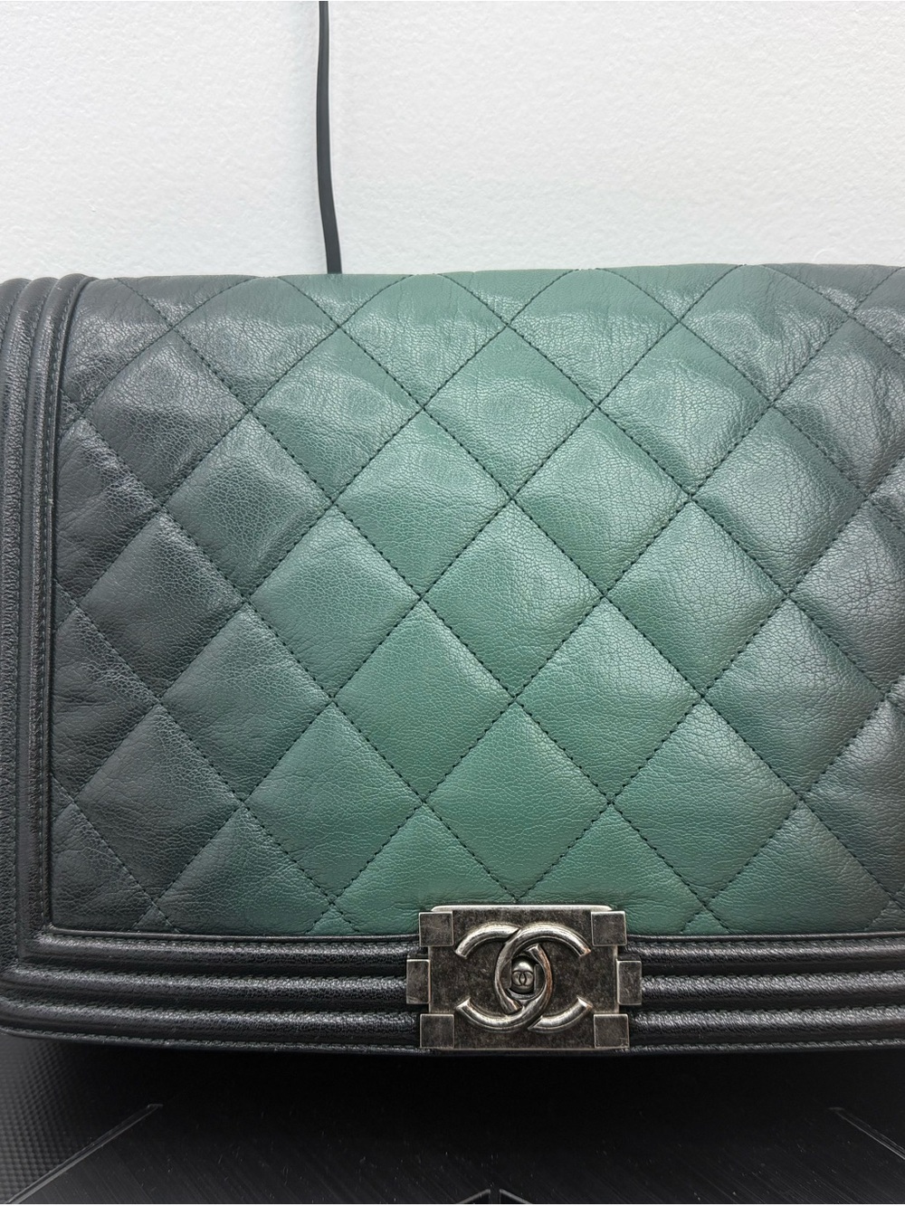 CHANEL Quilted Leather Shoulder Bag in Green and Black
